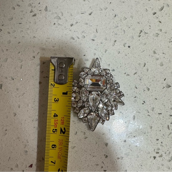 Swarovski Crystal Brooch Pin Brilliant Clear Rhinestones Silver - Picture 6 of 7